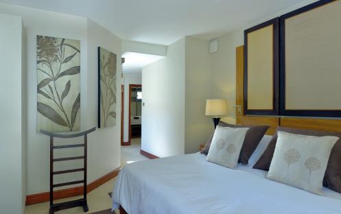 Dinarobin Beachcomber Golf Resort & Spa-Dinarobin Villa Bedroom_12010
